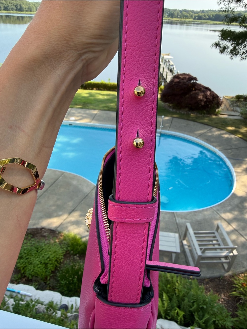 Versace La Medusa Vitello Shoulder Bag Hot Pink Gold Like New - Picture 8 of 12